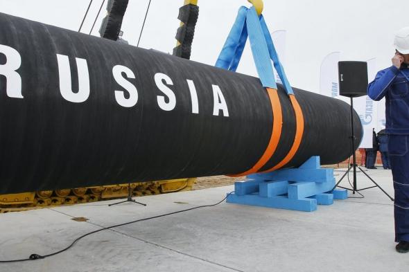 بحلول نهاية العام.. دولة أوروبية تقرر التوقف عن استخدام النفط الروسي