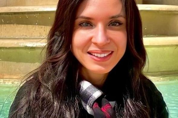 دينا تثير قلق جمهورها حول حالتها الصحية بصورة علي انستجرام- شاهد