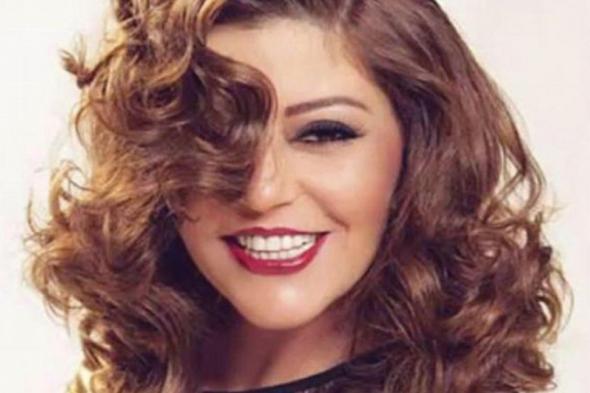 شاهد .. سميرة سعيد تفاجئ المتابعين باحتوائها لهذا الحيوان الأليف