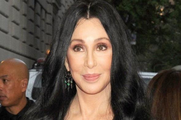 شاهد .. Cher تكشف عن سر أليم من ماضيها