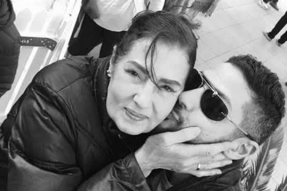 وفاة الإعلامية المصرية ماجدة عاصم والدة الراحل عمرو سمير