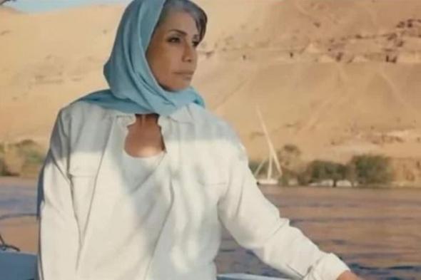 لزوم الشغل .. سوسن بدر تكشف حقيقة إرتدائها الحجاب