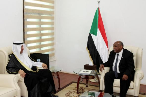 وزير شؤون مجلس الوزراء يشيد بالعلاقات السودانية الكويتية   