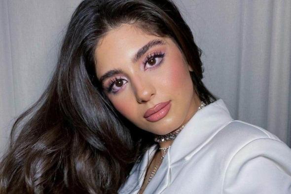 شاهد .. مايان السيد بإطلالة ذهبية مميزة.. وسعرها يفوق التوقعات