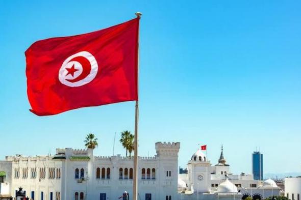 فتح صناديق الاقتراع إيذانًا ببدء الانتخابات التشريعية في تونس