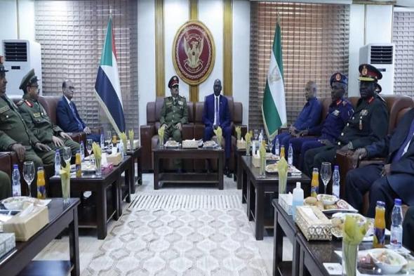 جلسة مباحثات مشتركة بين وزيري دفاع السودان واليمن