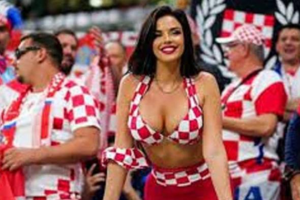 شاهد .. بالصورة - الساحرة ملكة جمال كرواتيا بإطلالة نارية خلال نهائي كأس العالم