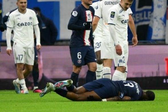الإصابة تنهي موسم كيمبمبي مدافع باريس
