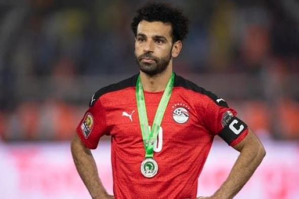 الشرطة تعيد لمحمد صلاح ميداليته المسروقة