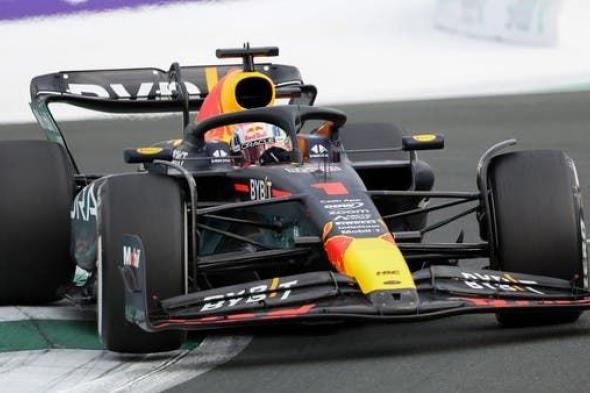 فيرستابن يواصل هيمنته على التجارب الحرة لسباق السعودية لفورمولا-1