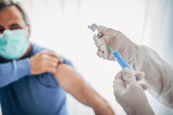 ضمن حملة “طرق الأبواب”.. تطعيم أكثر من 6 مليون مواطن ضد فيروس كورونا
