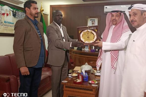 منظمة زاد السودان تمنح سفير دولة الكويت وسام الإنسانية