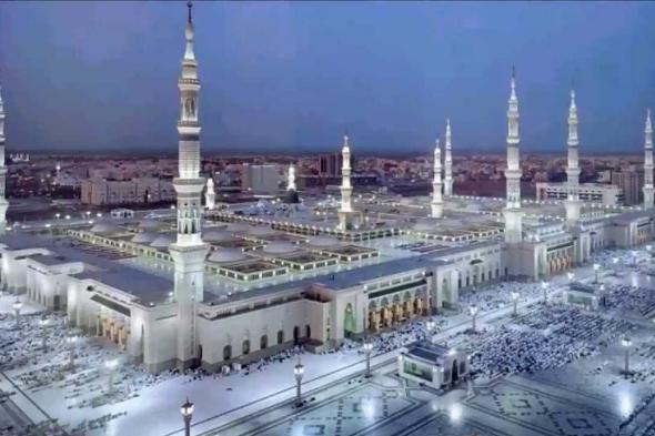 بالفيديو| تزويد المسجد النبوي بنحو 25 ألف سجادة إلكترونية