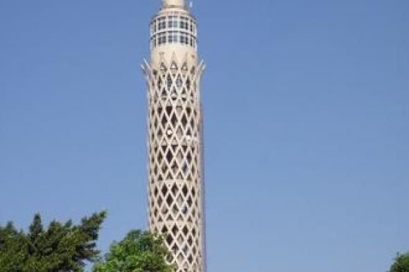 الأمن ينجح في إنقاذ شاب حاول الانتحار من برج القاهرة