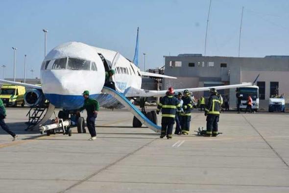 ركاب إحدى الطائرات ينجون من موت محقق في مطار الغردقة