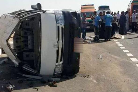 مصرع وإصابة 15 شخصًا بحادث سير على الطريق الصحراوي في المنيا
