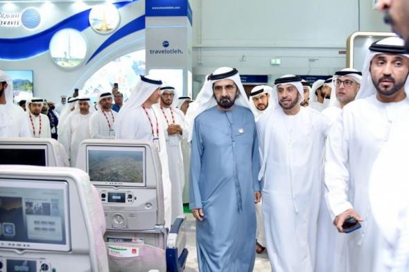محمد بن راشد يزور جناح طيران الإمارات في سوق السفر العربي 2023