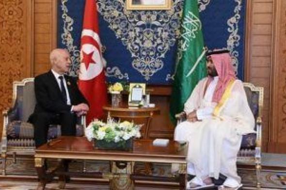 ولى العهد السعودى يبحث مع الرئيس التونسى تطوير العلاقات الثنائية