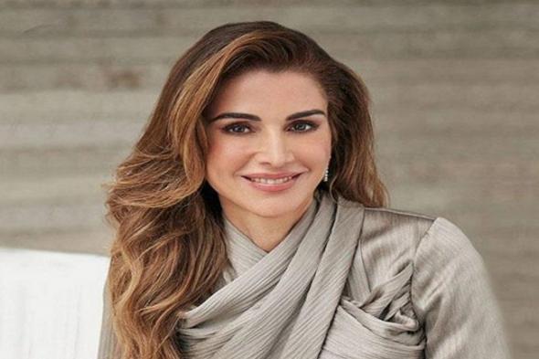 شاهد .. بالصورة - إطلالة الملكة رانيا في حناء عروس الأمير الحسين بتوقيع لبناني