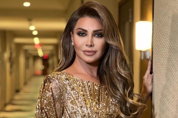 شاهد .. بالصور- نوال الزغبي تخطف أنظار الجمهور بإطلالتها المميزة على اليخت