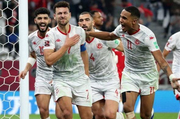 أخبار الرياضة | نجم منتخب تونس يفجر مفاجأة مدوية: كل لاعبي بلدي يذهبون إلى السحرة