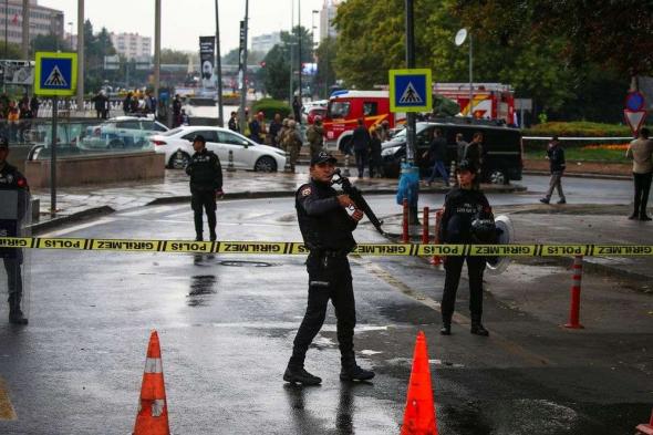 فيديو يوضح الانفجار.. شاهد لحظة الهجوم على مقر الأمن العام بوزارة الداخلية التركية