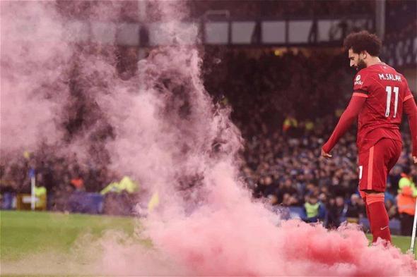 أخبار الرياضة | بسبب محمد صلاح.. حرمان مشجع من حضور مباريات فريقه في الدوري الإنجليزي