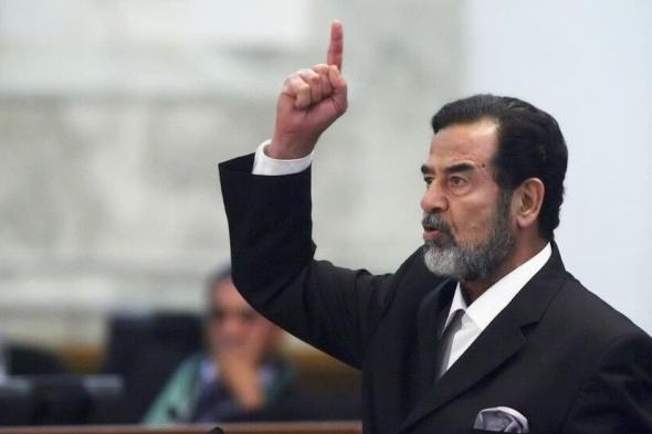 وزير الدفاع العراقي يمنح أحد الضباط ترقية كبيرة لأن اسمه "صدام حسين " ؟؟