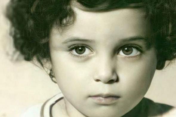 شاهد .. خمنوا من هذه الطفلة التي أصبحت ممثلة سورية شهيرة