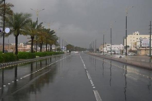 السعودية تحذر من هطول أمطار رعدية على أجزاء واسعة بالمملكة
