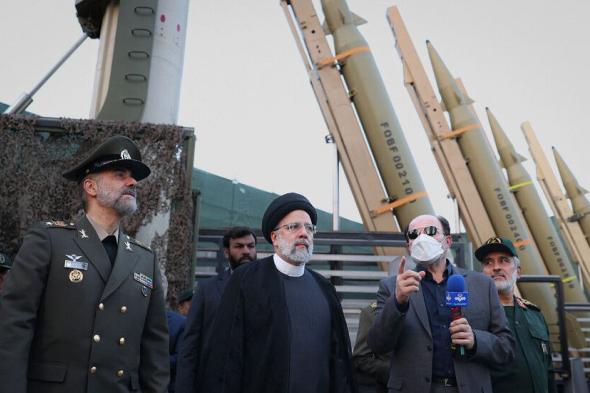 شاهد أغرب عملية تجارية في العالم .. أردنيون يبيعون صواريخ إيرانية ( صورة صادمة )