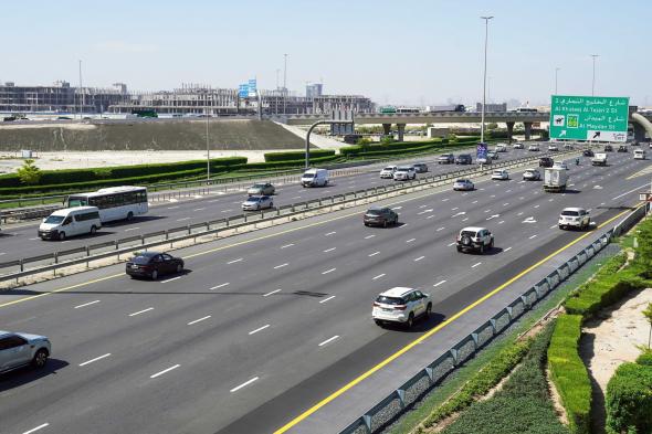 طرق دبي تنجز أعمال توسعة بموقعين في الجداف والخليج التجاري بطول كيلو متر واحد