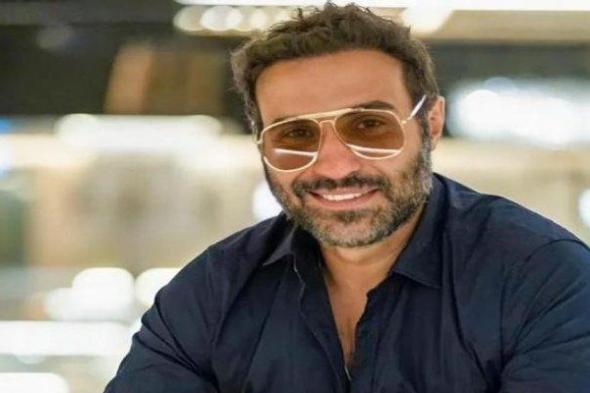 ما حقيقة عودة أحمد فهمي لطليقته هنا الزاهد.. الفنان يُجيب؟