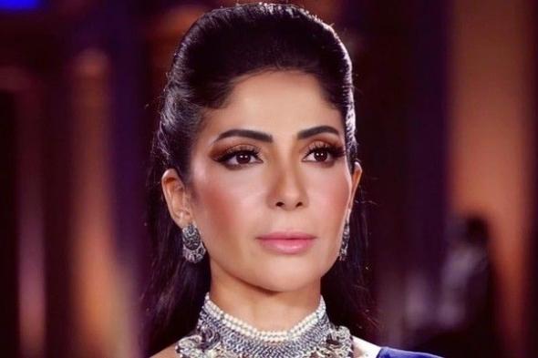 شاهد .. بعد تكريمها بجائزة أفضل ممثلة .. منى زكي تُعبّر عن فخرها بهذه الرسالة