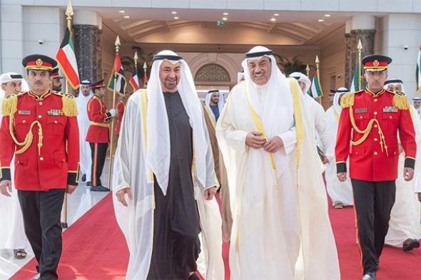 رئيس دولة الإمارات العربية المتحدة يغادر البلاد بعد زيارة أخوية