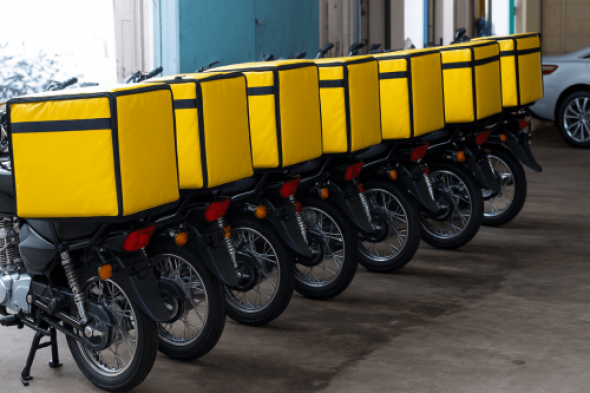 أرخص 4 تطبيقات توصيل طلبات في السعودية