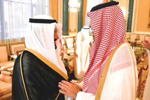 بالفيديو.. ممثل خادم الحرمين وولي العهد السعودي قدَّم واجب العزاء في وفاة الشيخ علي عبدالله الأحمد الجابر الصباح