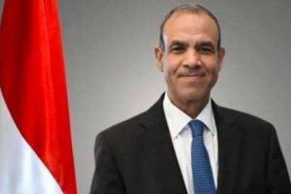 وزير الخارجية يبحث مع نظيره الإماراتى تعزيز العلاقات الثنائية