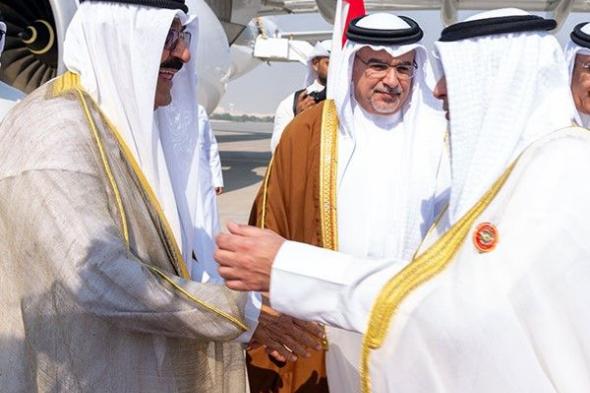 صاحب السمو يصل إلى البحرين لترؤس وفد الكويت في القمة الخليجية
