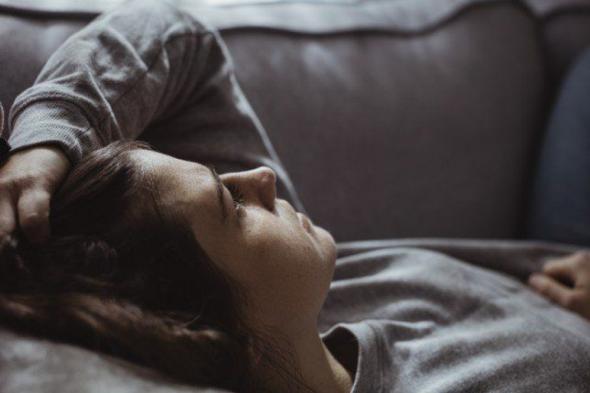 دراسة: الأربعينيات تتصدر مراحل العمر الأكثر إرهاقًا جسديًا وذهنيًا