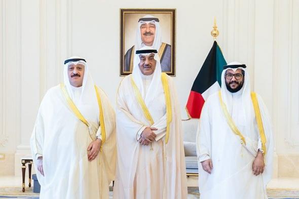 ولي العهد يستقبل وزير الصحة ووكيل الوزارة بمناسبة تعيينه في منصبه الجديد