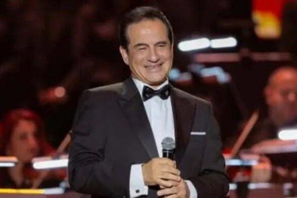 شاهد .. مصطفى كامل يطمئن جمهور محمد ثروت بعد خضوعه لجراحة دقيقة