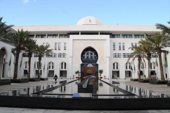 الجزائر تدين الاعتداءات التي استهدفت الكويت والبحرين والأردن