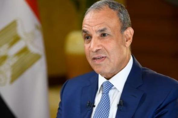 وزير الخارجية يتابع التوجيهات الرئاسية بشأن الأزمات الإقليمية ويكثف التنسيق الدولى.. تحركات دبلوماسية لخفض التصعيد.. وزير الخارجية يبحث أزمات المنطقة خلال اتصالات مع واشنطن والرياض وأبوظبي والدوحة