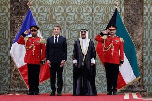 صاحب السمو والرئيس الفرنسي يترأسان جلسة المباحثات الرسمية بين الكويت وفرنسا